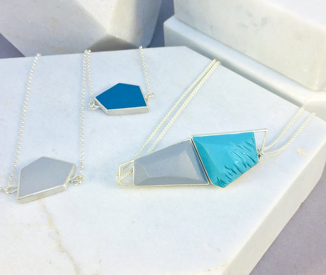 Reversible - Fragment pendent in silver and resin - pink & blue