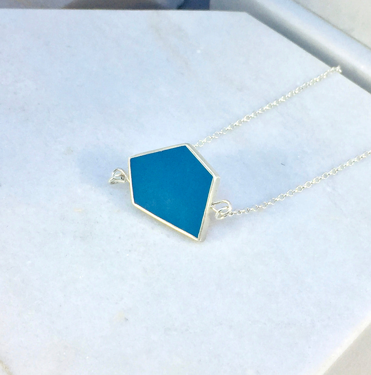 Reversible - Fragment pendent in silver and resin - pink & blue