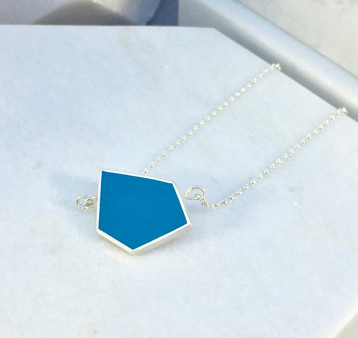 Reversible - Fragment pendent in silver and resin - pink & blue