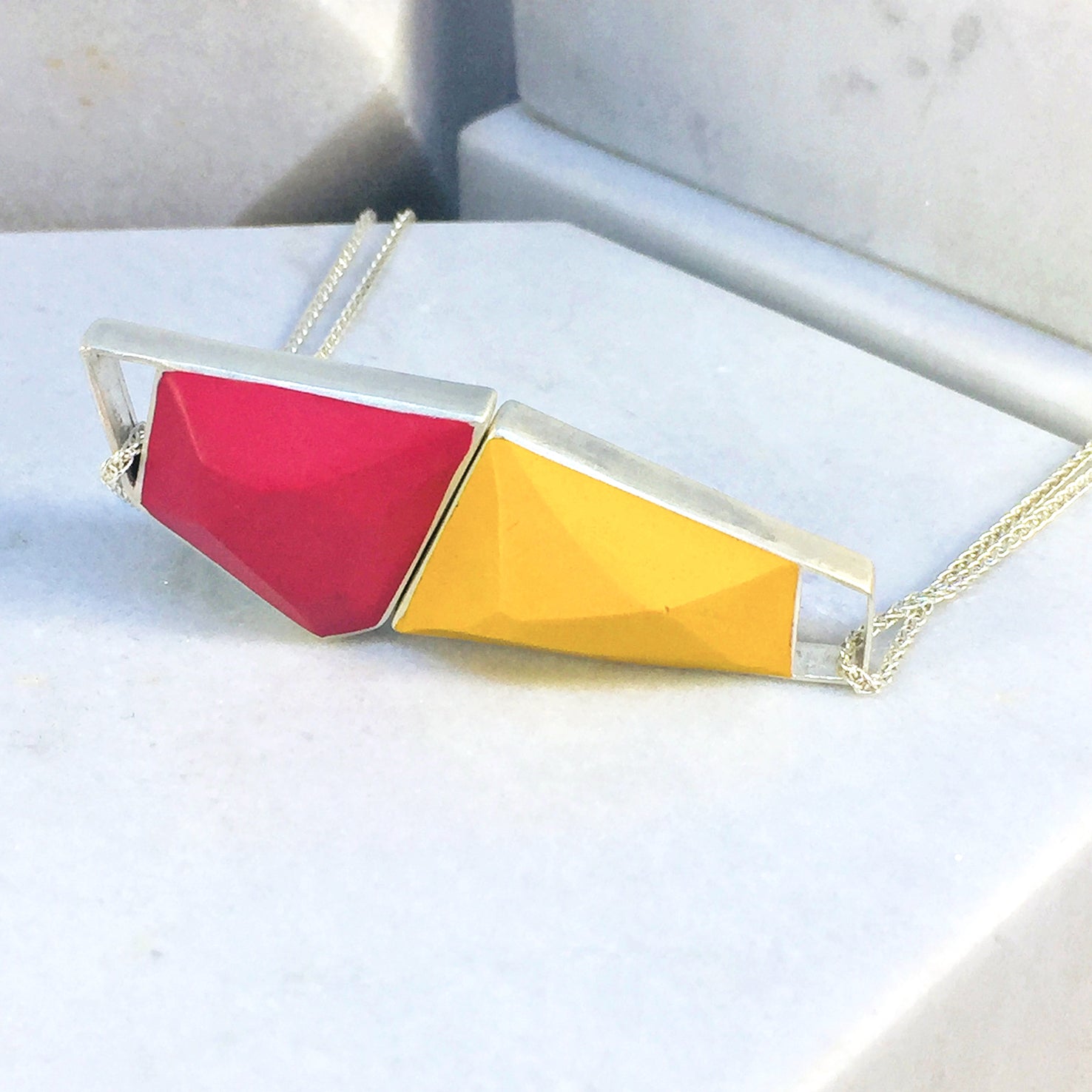 Magnetic - Reversible Necklace - 36 combinations - red, blue, yellow, pink